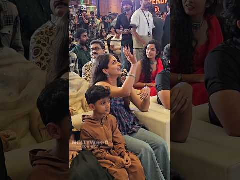 എല്ലാവർക്കും കൈയിവീശി കാണിച്ച് ഇഷാനി ചെയ്ത് കണ്ടോ😍 ASHAKAL AAYIRAM TRAILER LAUNCH